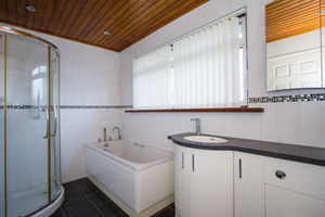 Photo 27- click for photo gallery